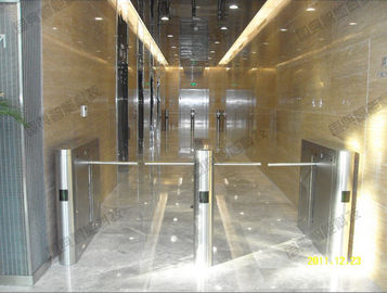 IR เซนเซอร์ 304 สแตนเลสวางแขน Barrier หมุนสองทิศทางช่อง