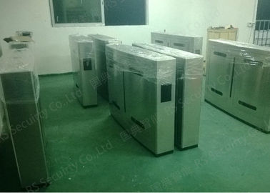 โรงงานสองทิศทางปรบ Barrier ประตูปีกสีขาว IR เซนเซอร์แบบเดินตาม