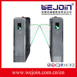 110V / 220V สแตนเลสพนังกั้นประตูด้วยการต่อต้านการ tailing ฟังก์ชั่นสำหรับสถานีรถไฟใต้ดิน