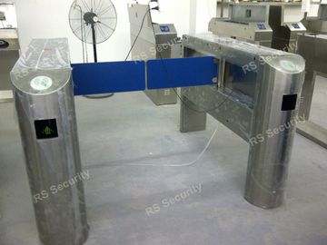 Outdoor IP54 ระบบประตูอัตโนมัติสวิง Barrier Gate, ประตูรั้ว RFID