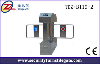 OEM Pedestrian Automatic อุปสรรค ประตูรั้ว Swing กับผู้อ่านการควบคุมการเข้าถึง RFID กันน้ำ
